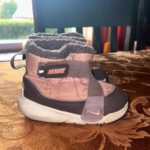 Nike snow boots - used